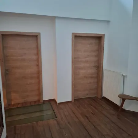 アパート Haus Nadegger