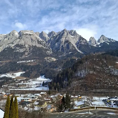 アパート Haus Nadegger ヴェルフェン