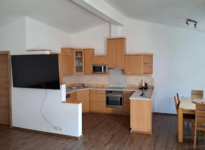 Haus Nadegger Apartment